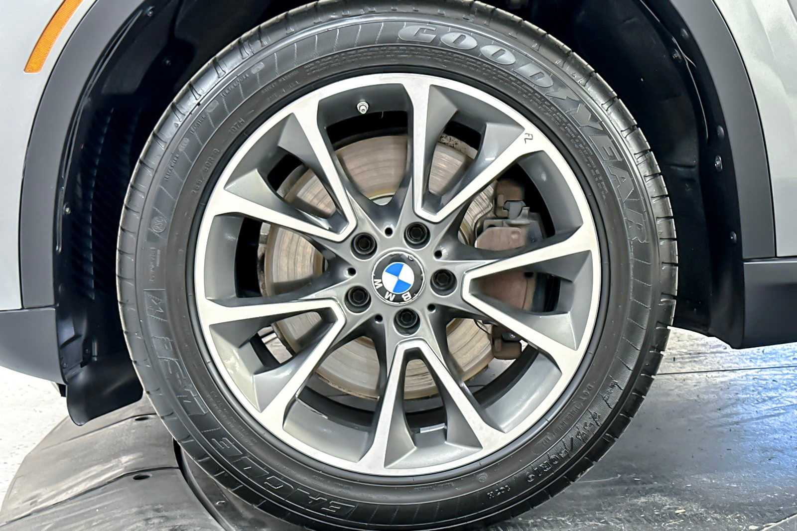 Thumbnail: 2014 BMW X5 - 27