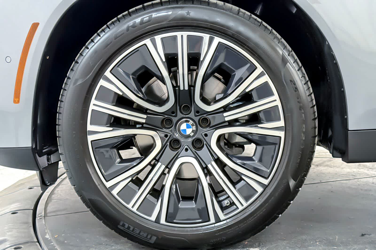 Thumbnail: 2025 BMW X3 - 26