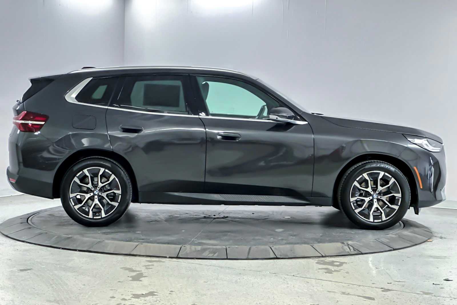Thumbnail: 2025 BMW X3 - 8