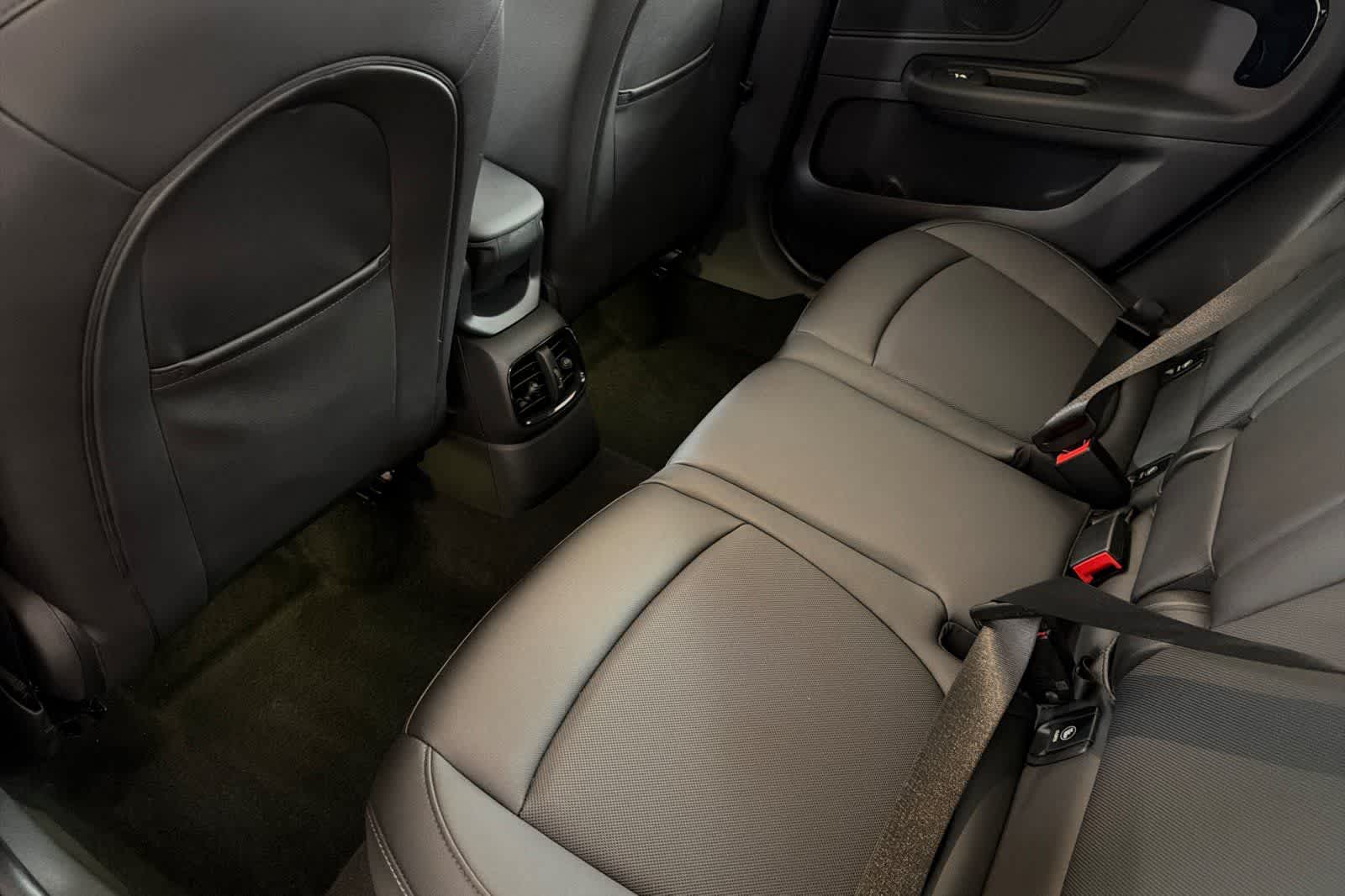 Thumbnail: 2024 MINI Cooper Countryman - 4