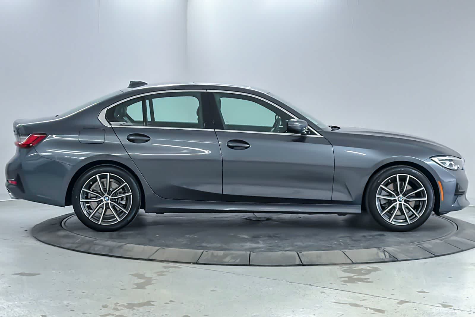Thumbnail: 2022 BMW 3 Series - 8