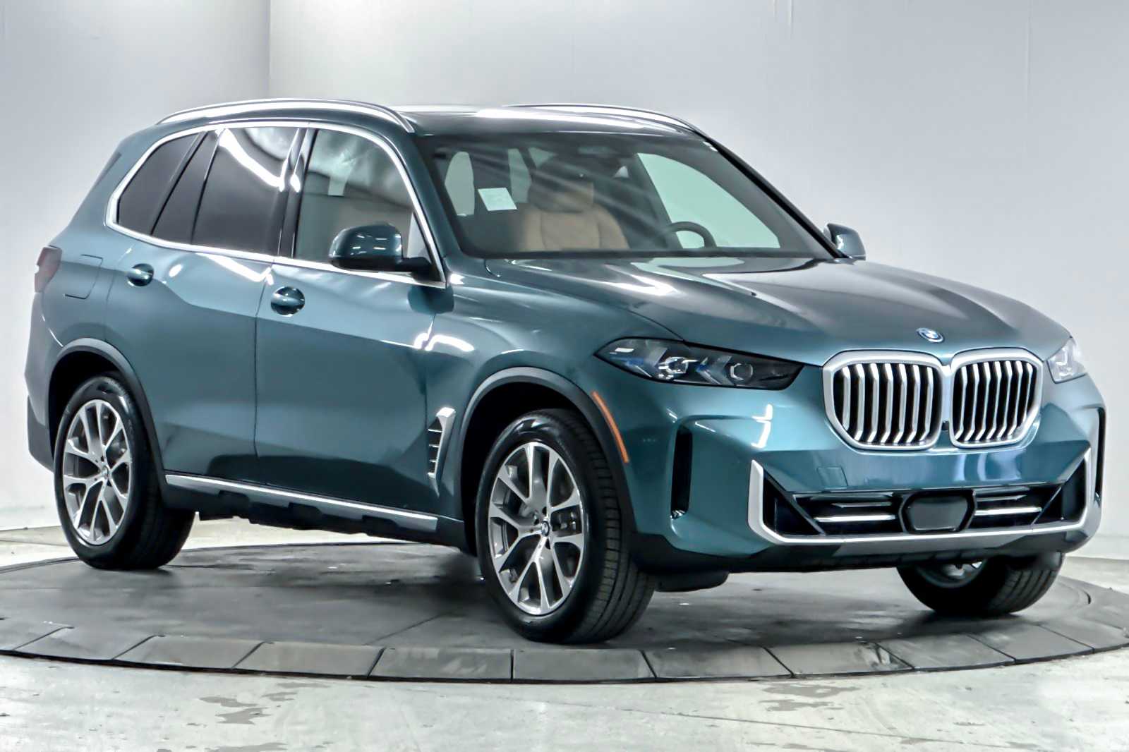 Thumbnail: 2026 BMW X5 - 9