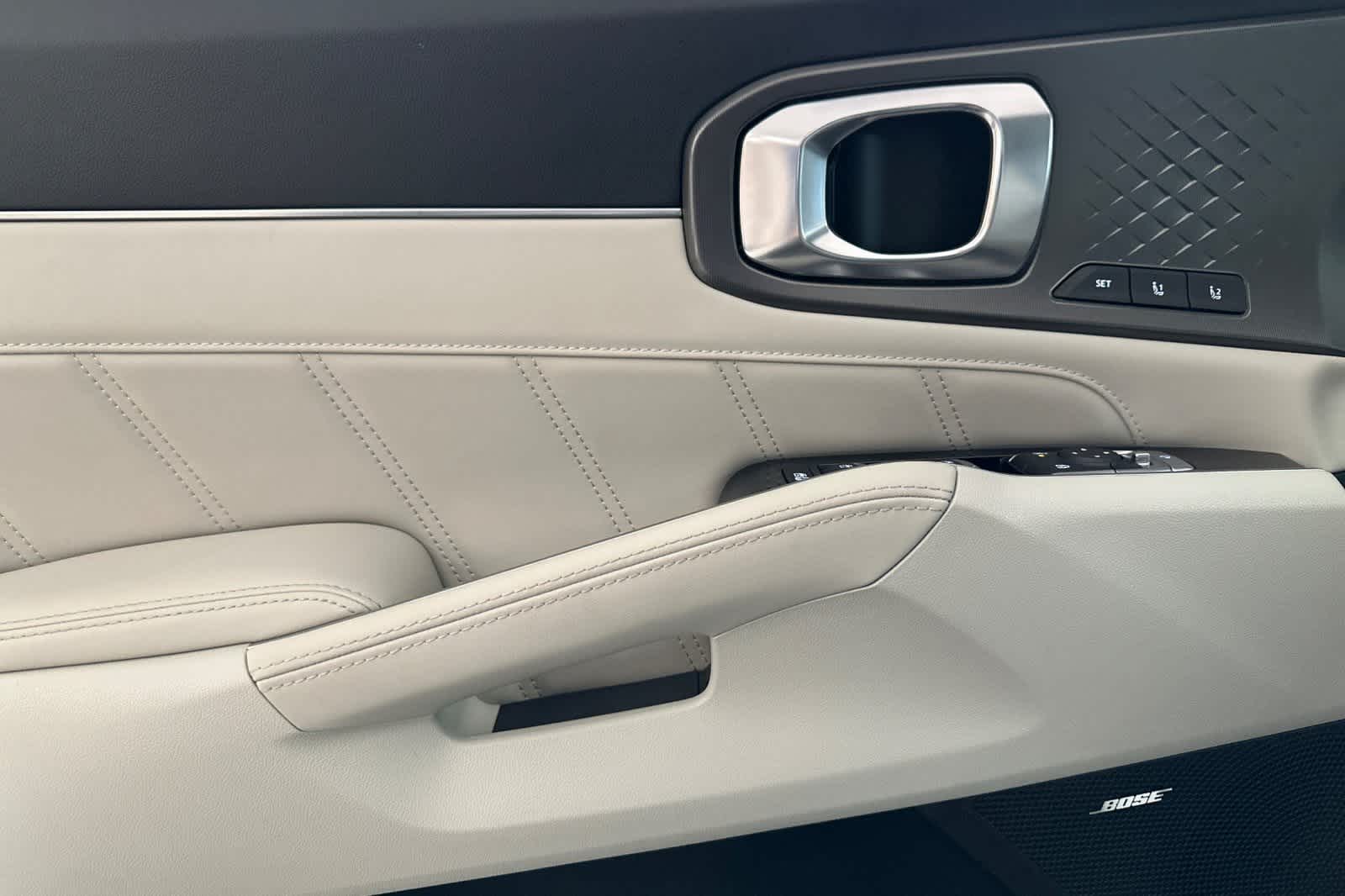 Thumbnail: 2025 Kia Sorento - 12