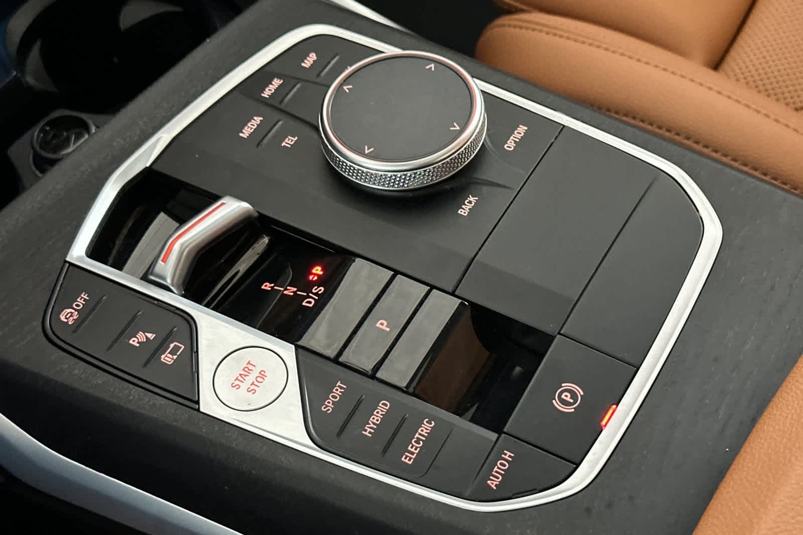 Thumbnail: 2023 BMW 3 Series - 21