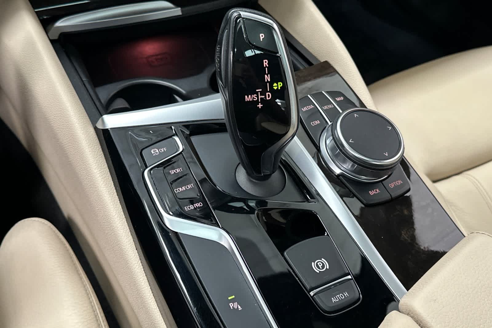 2017 BMW 5 Series 540i 20