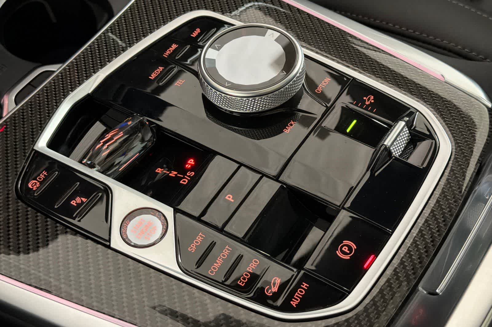 Thumbnail: 2026 BMW X7 - 22