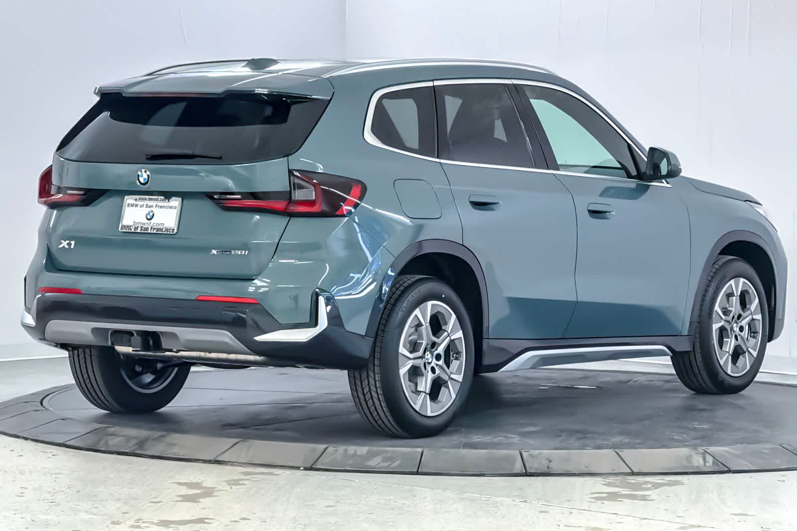 Thumbnail: 2026 BMW X1 - 2