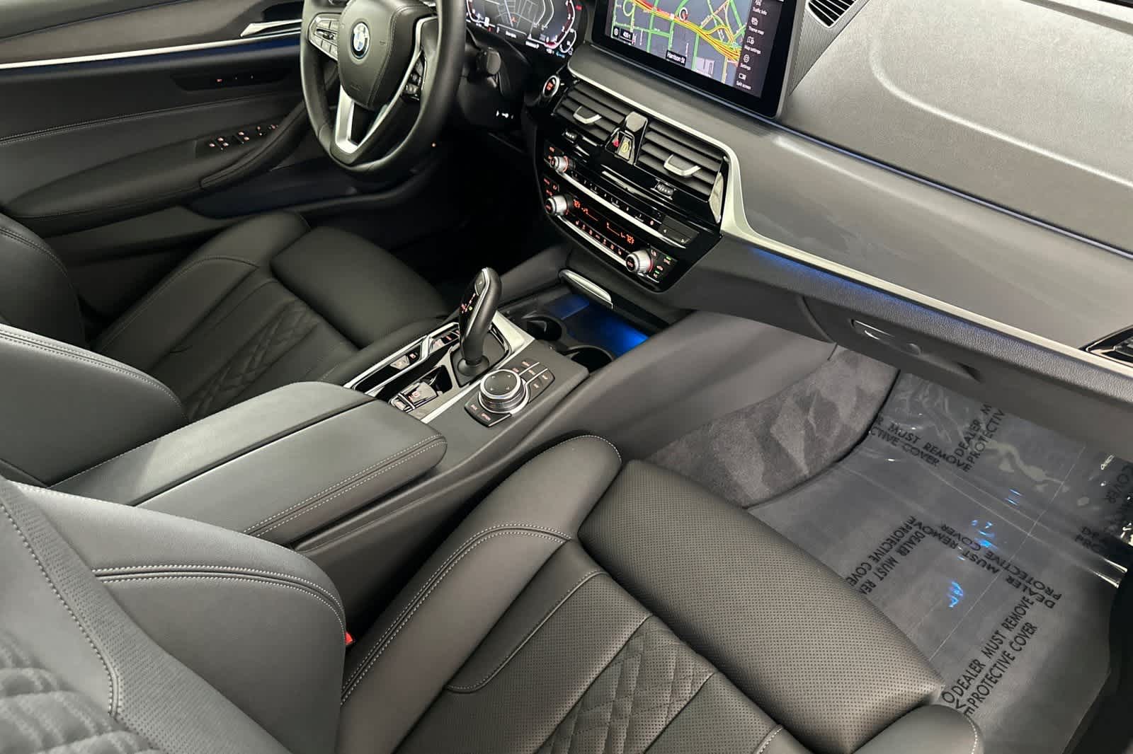 2022 BMW 5 Series 530e 15