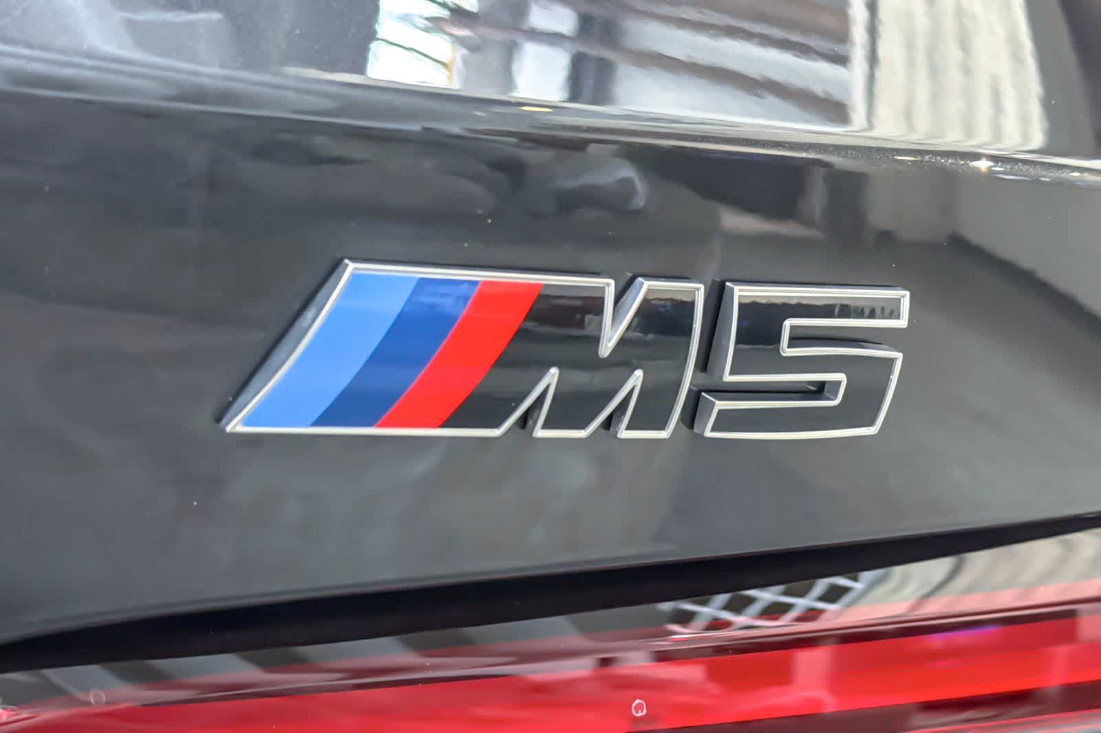 Thumbnail: 2027 BMW M5 - 26