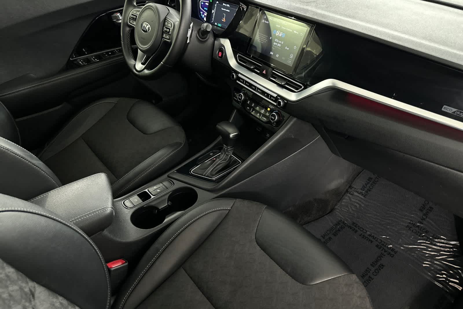 Thumbnail: 2021 Kia Niro - 16