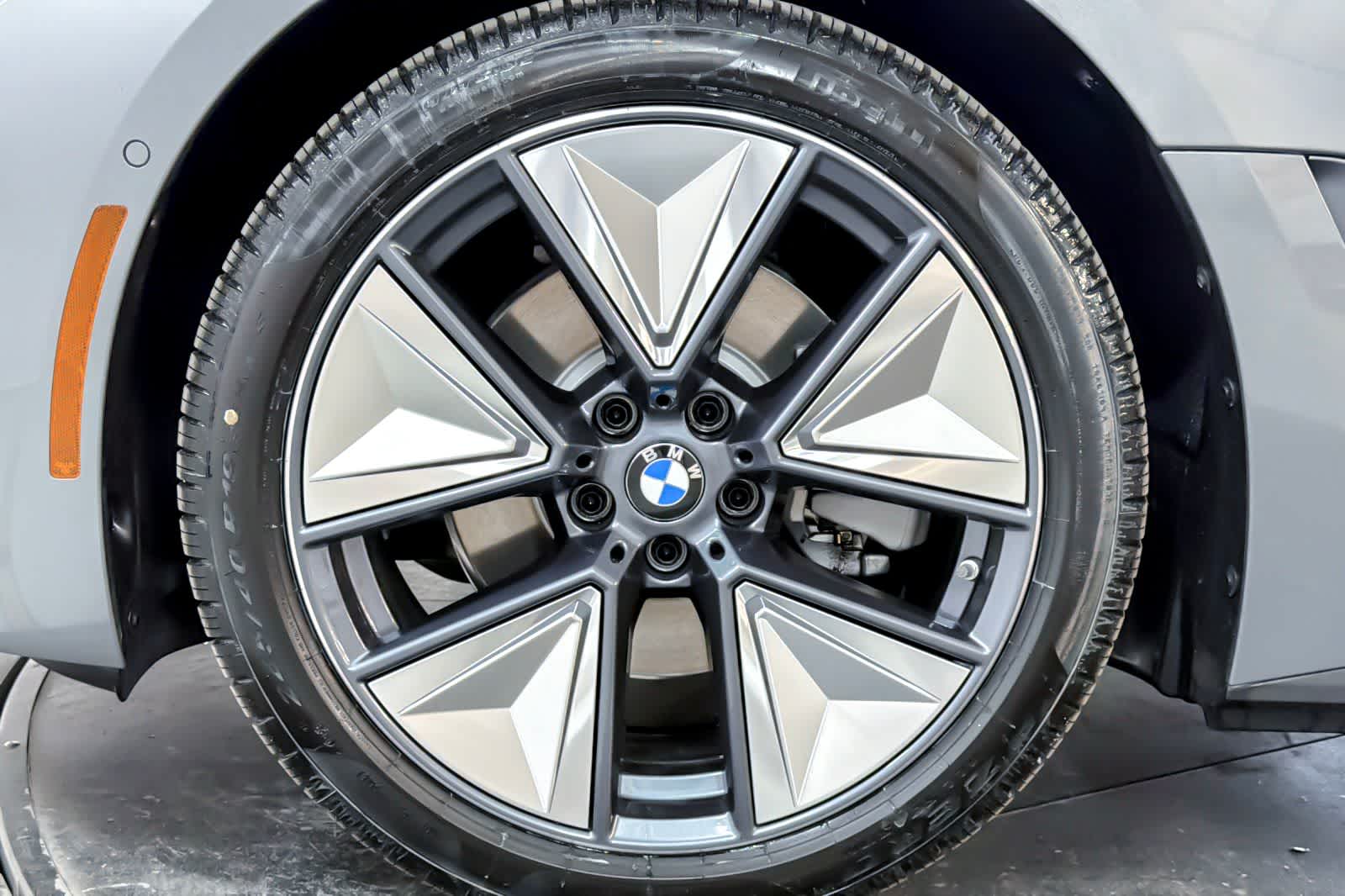 Thumbnail: 2026 BMW i4 - 24