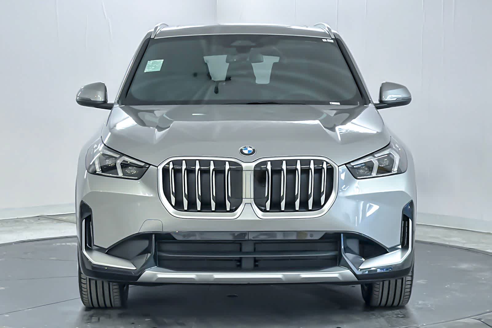 Thumbnail: 2026 BMW X1 - 10