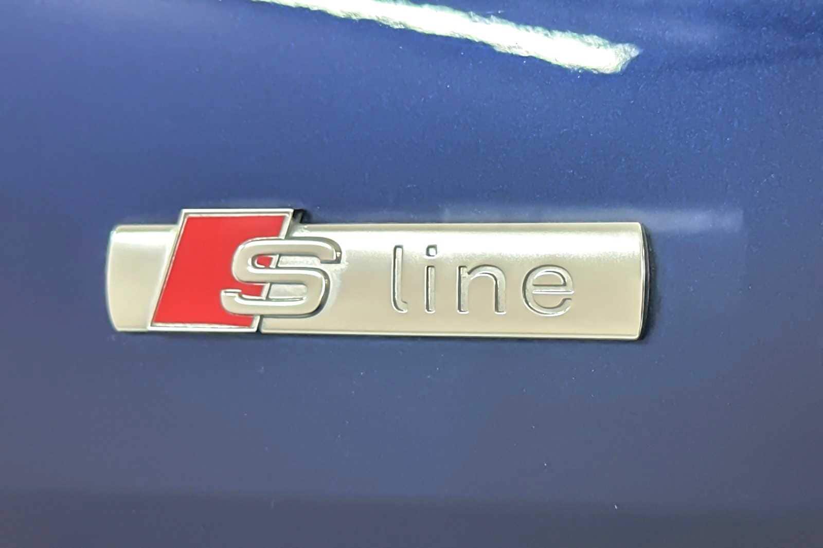 Thumbnail: 2024 Audi Q4 e-tron - 27