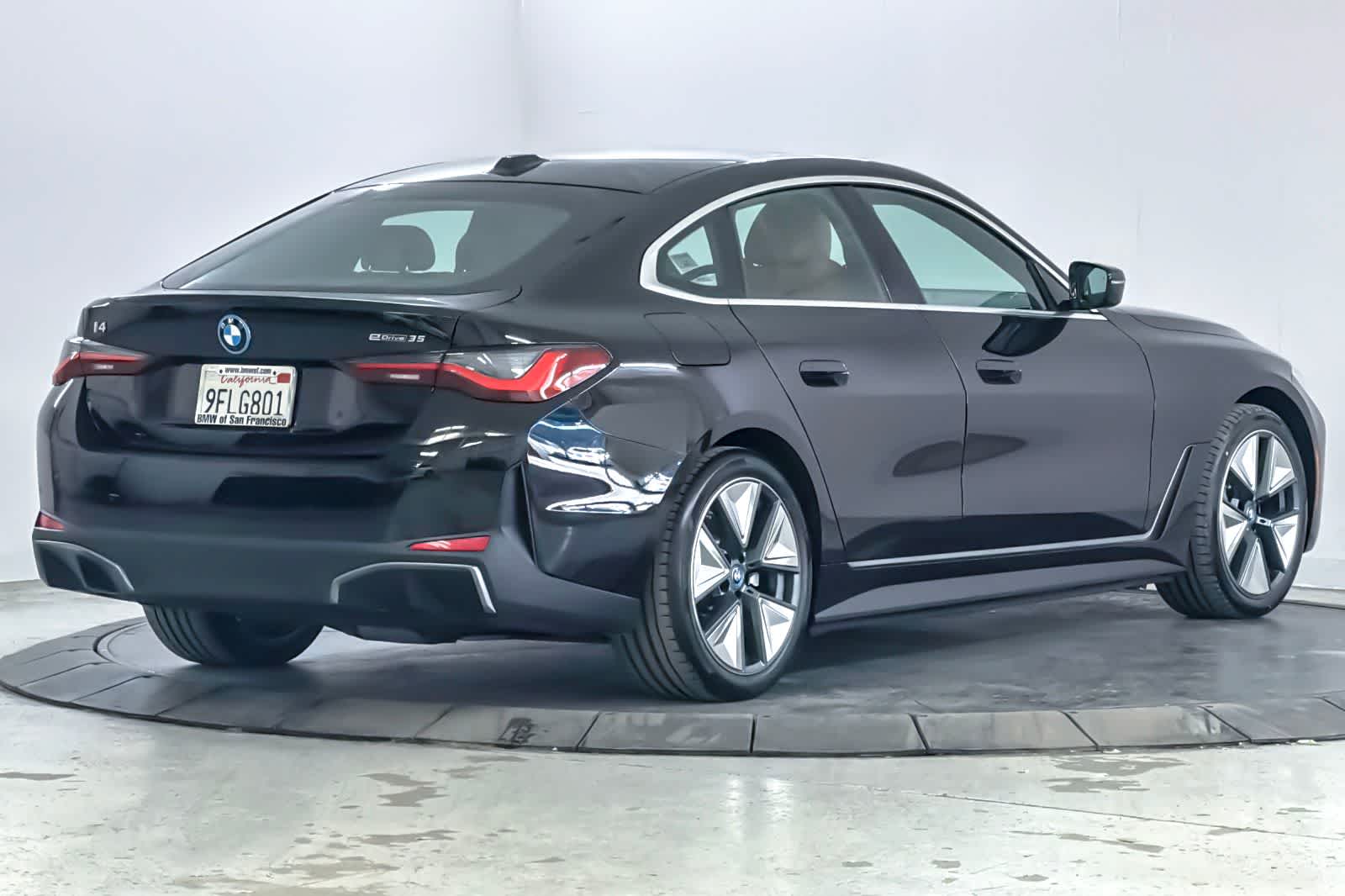 Thumbnail: 2023 BMW i4 - 2