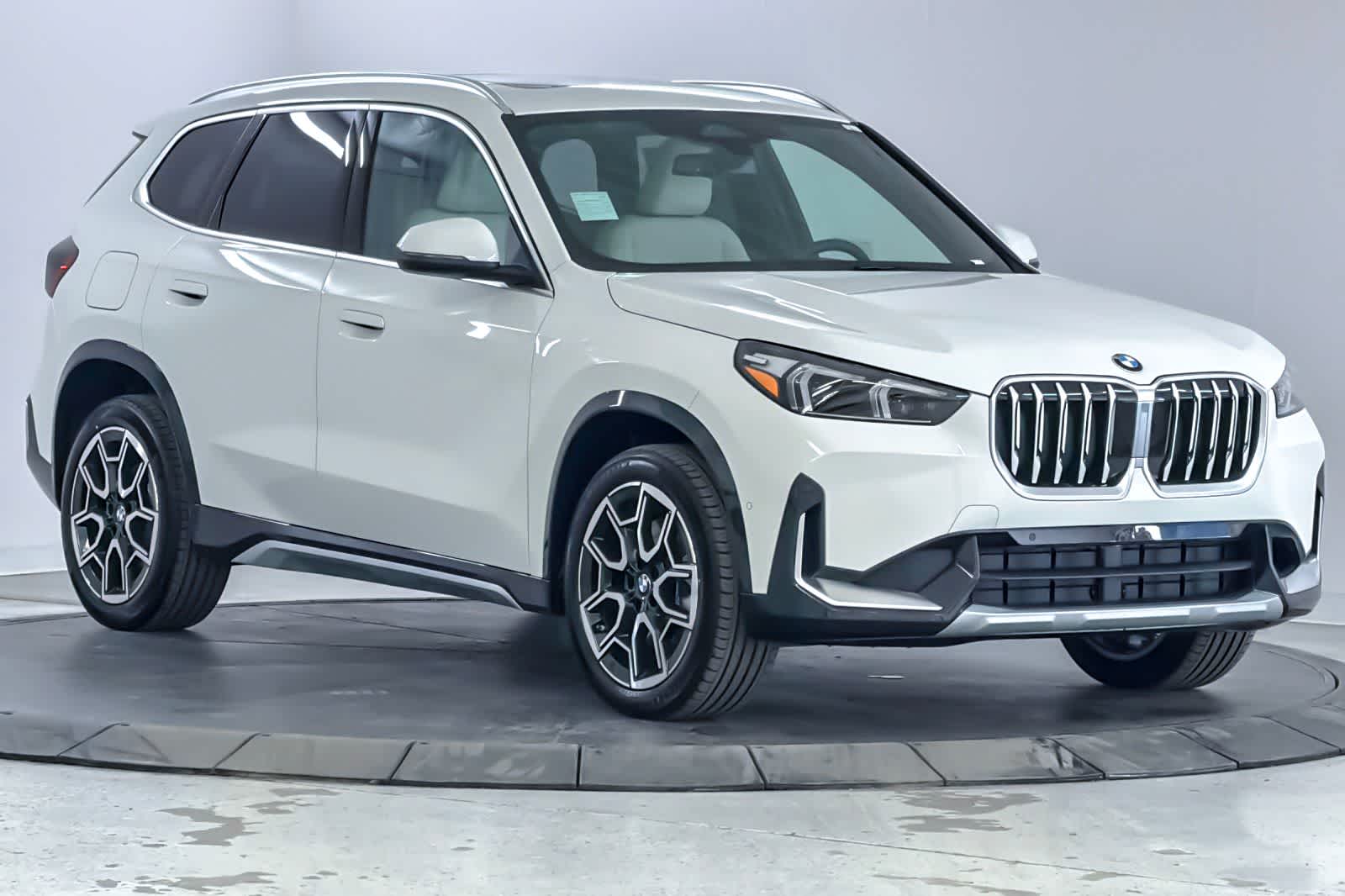 Thumbnail: 2026 BMW X1 - 9
