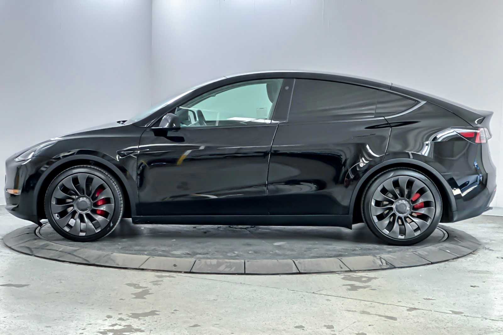 Thumbnail: 2022 Tesla Model Y - 5