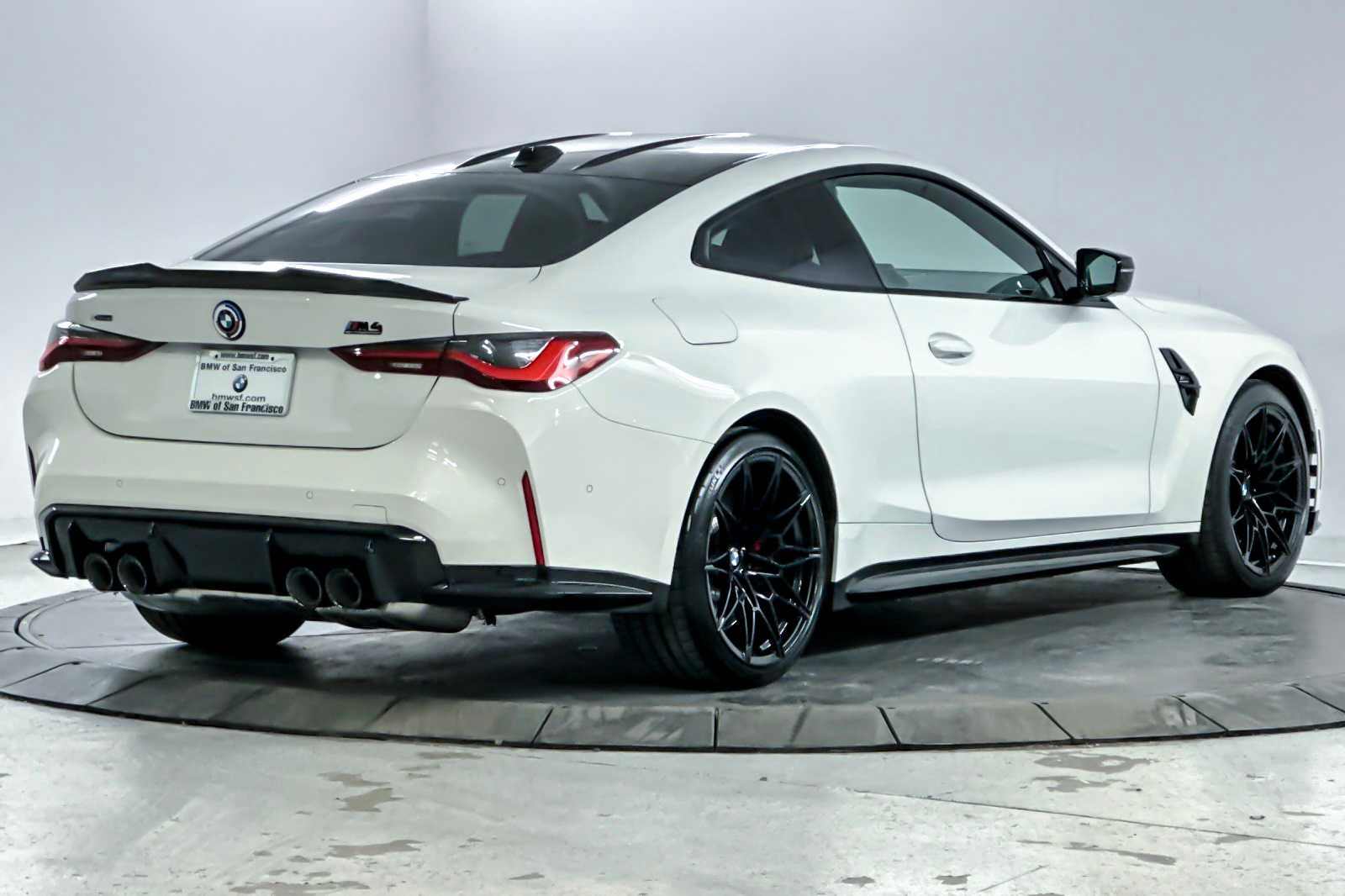 Thumbnail: 2024 BMW M4 - 2