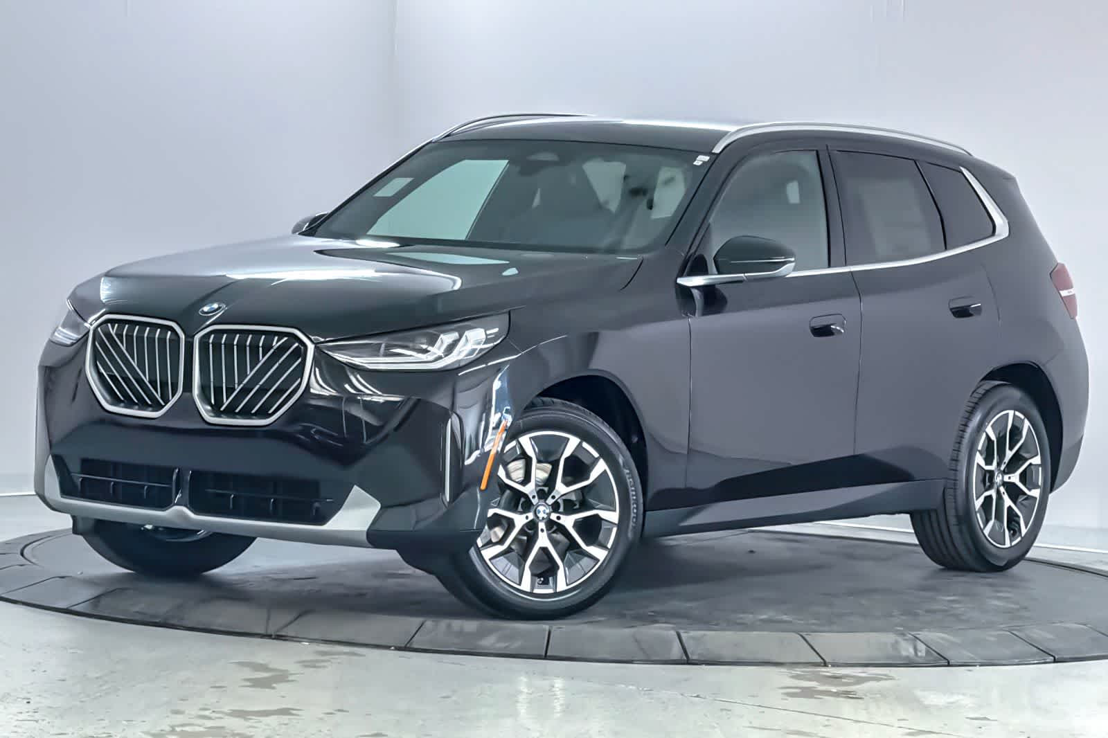 Thumbnail: 2026 BMW X3 - 1