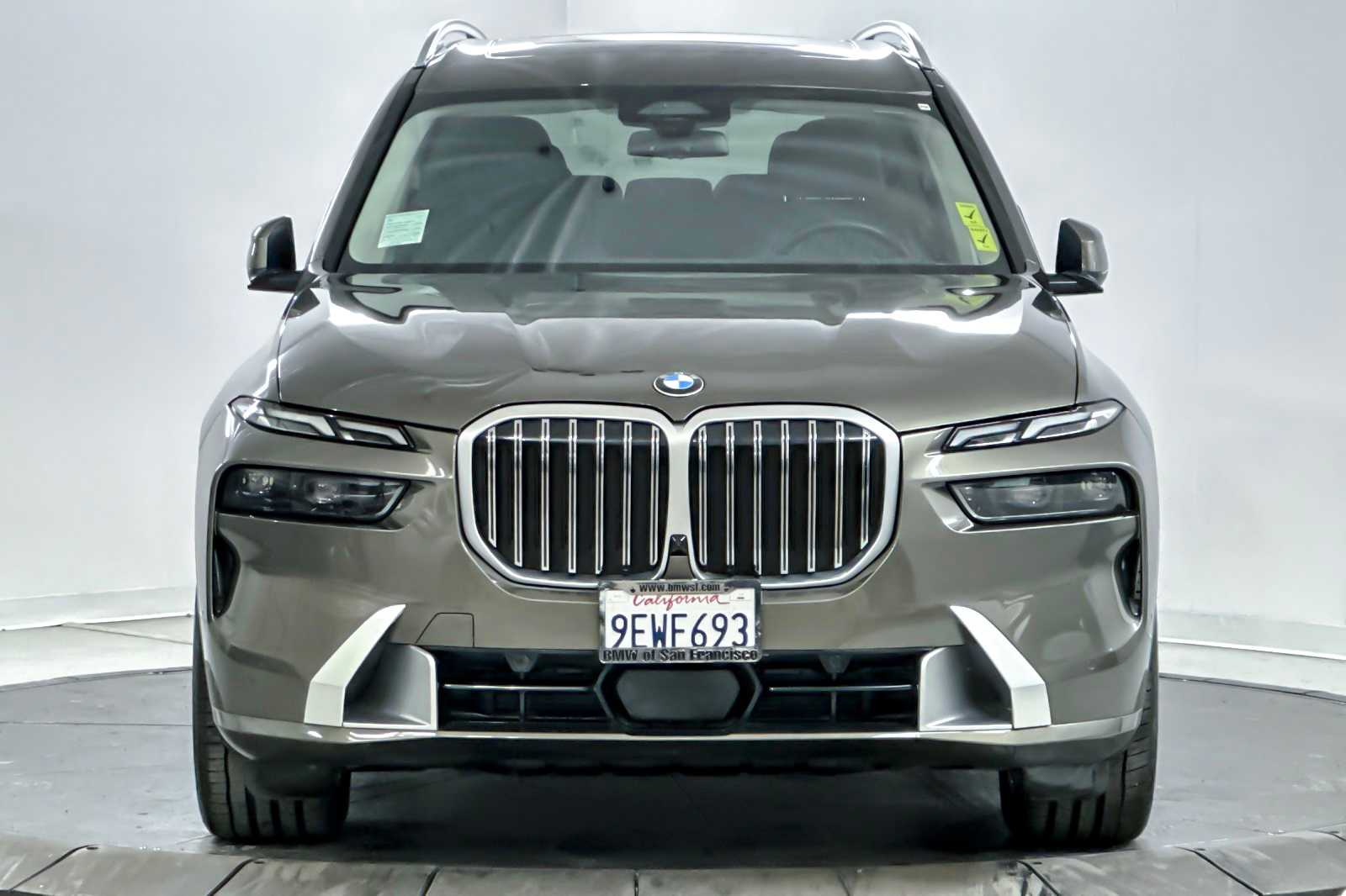 Thumbnail: 2023 BMW X7 - 10