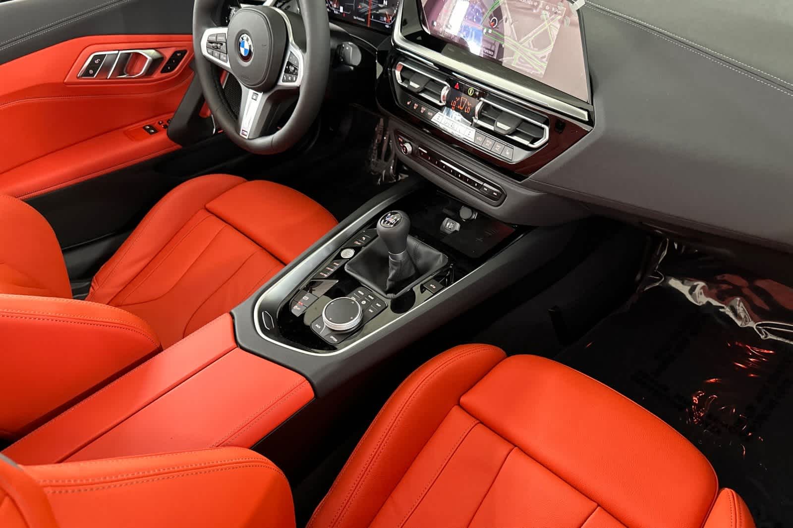 Thumbnail: 2026 BMW Z4 - 17