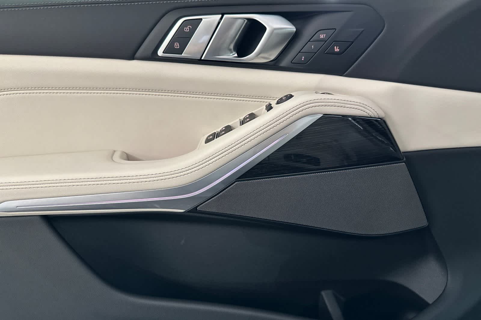 Thumbnail: 2026 BMW X5 - 12