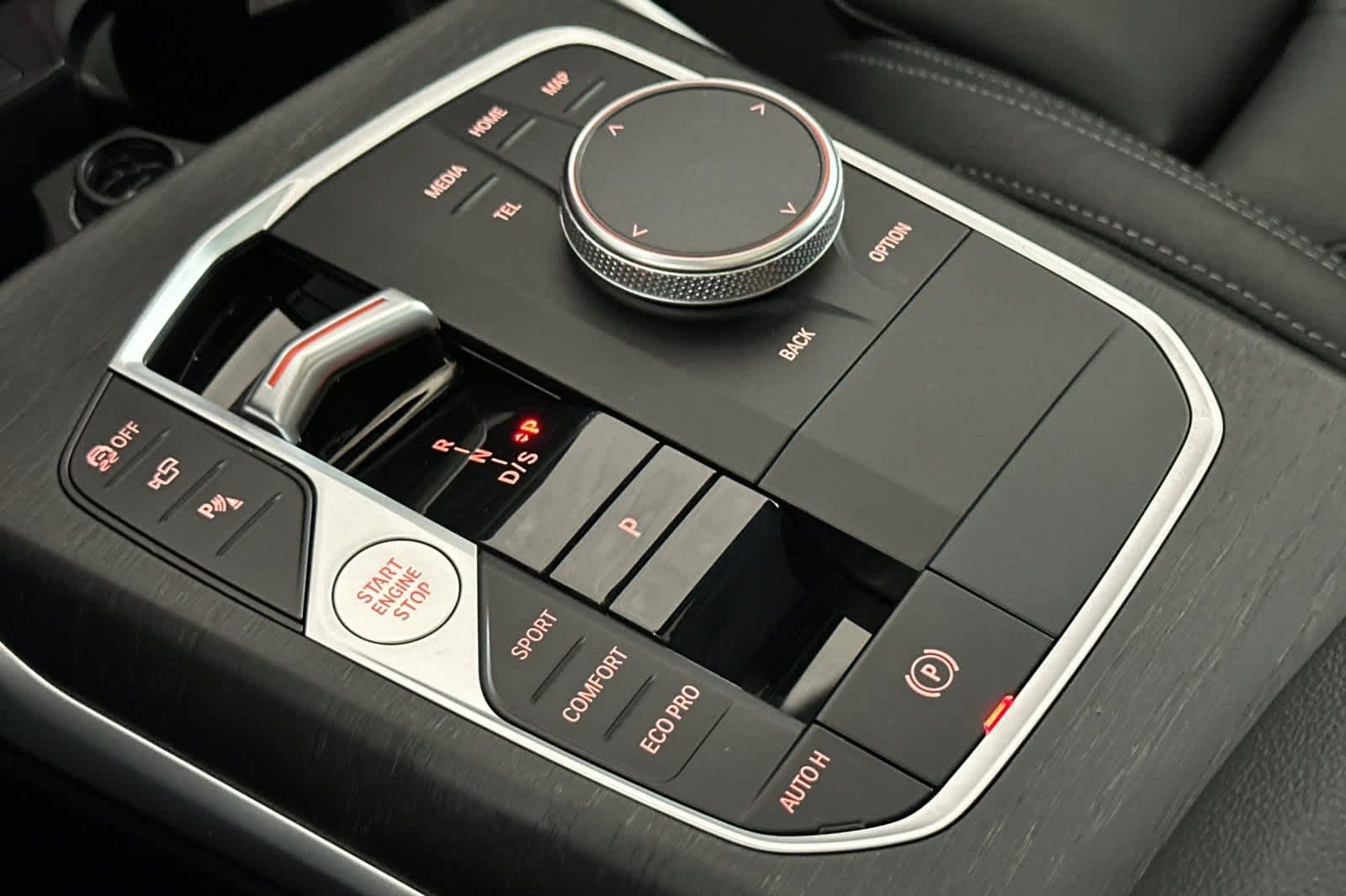 Thumbnail: 2023 BMW 3 Series - 21