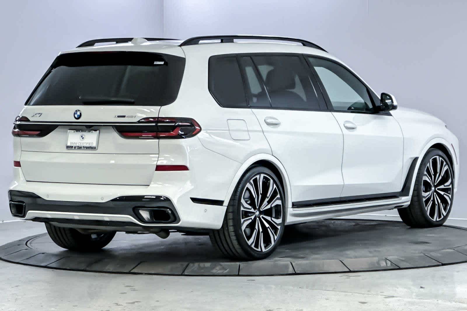 2023 BMW X7 xDrive40i 2