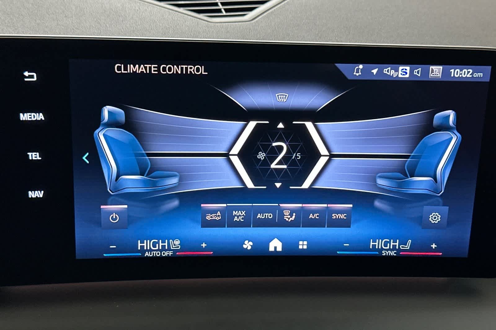 Thumbnail: 2025 BMW 2 Series - 19