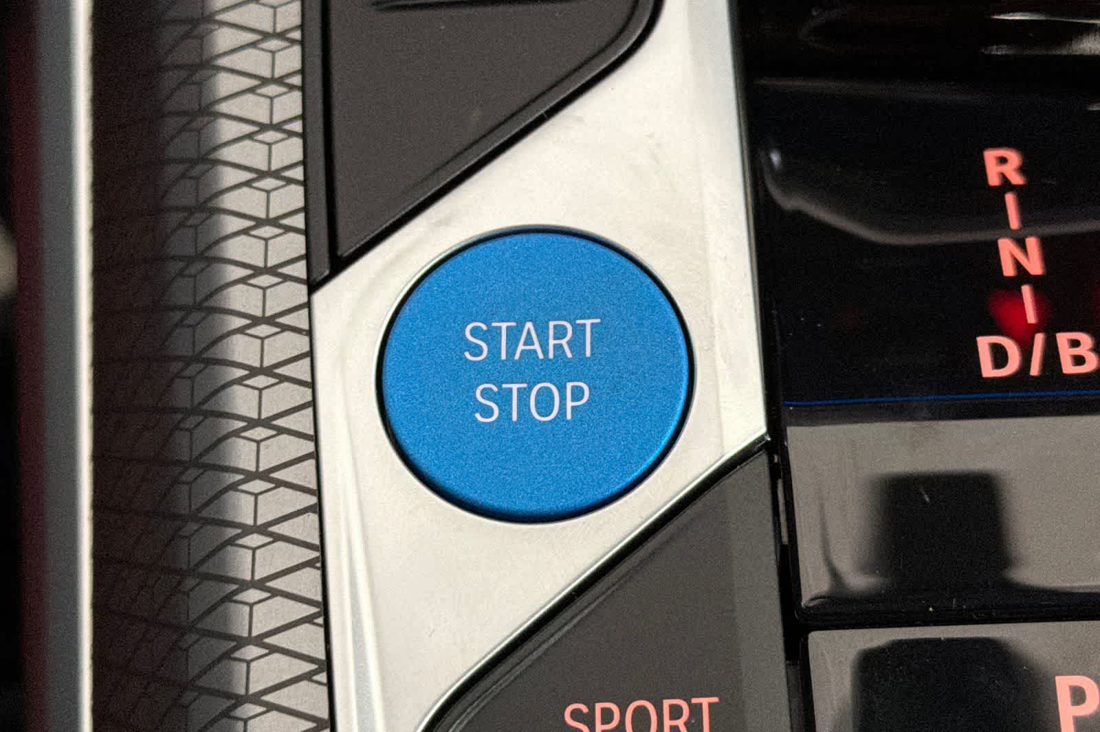 Thumbnail: 2026 BMW i4 - 22