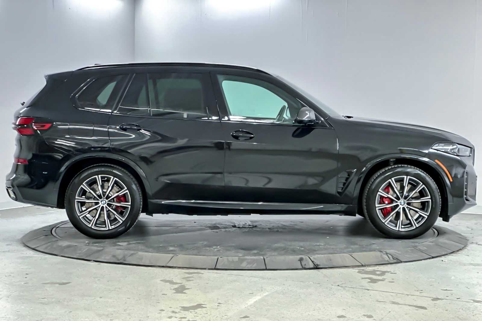 Thumbnail: 2026 BMW X5 - 8