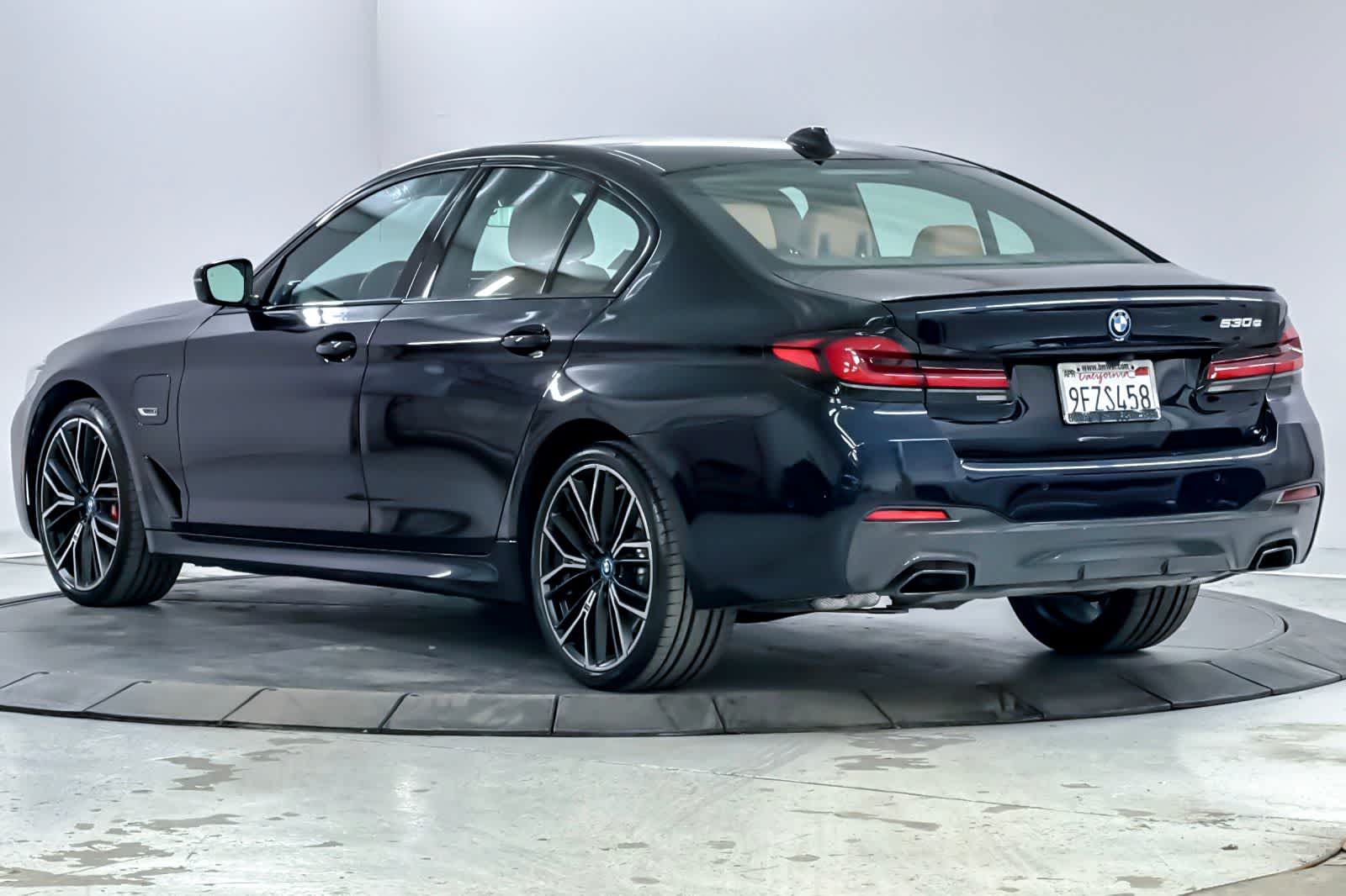 Thumbnail: 2023 BMW 5 Series - 6