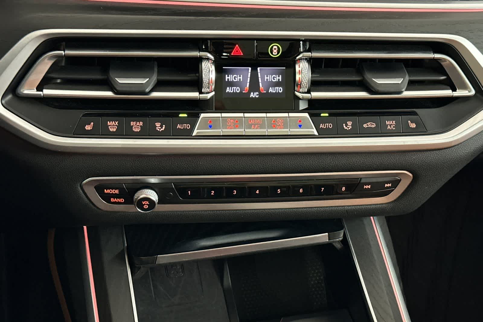 2022 BMW X7 xDrive40i 21