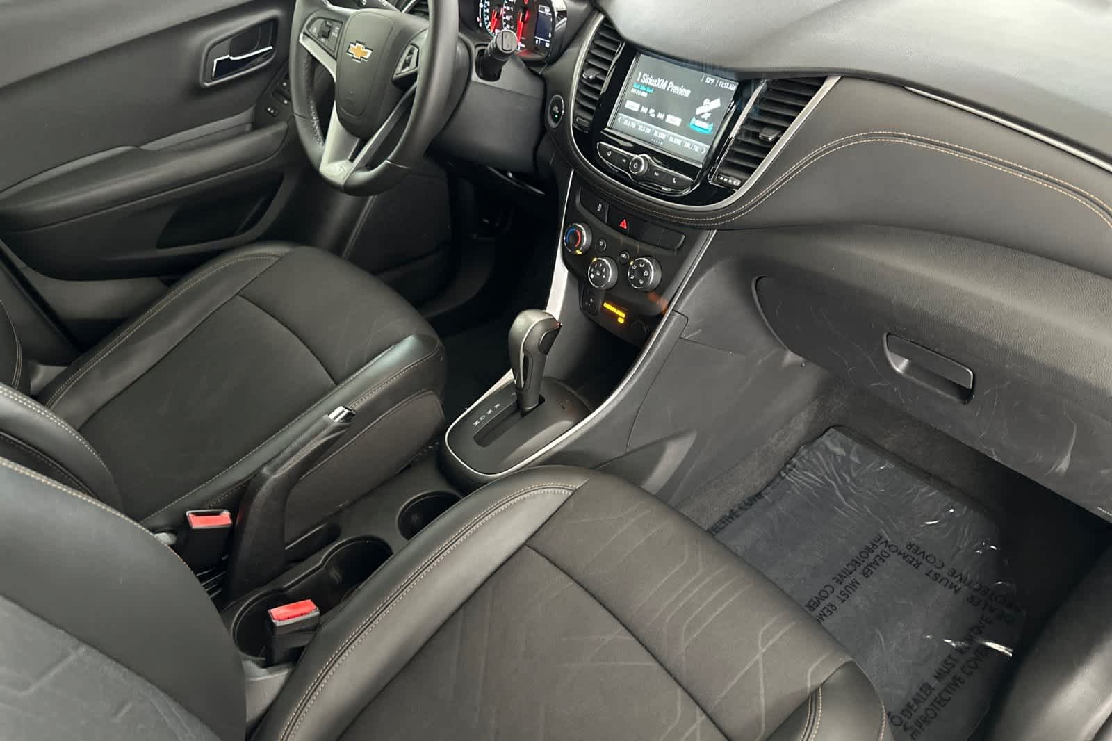 Thumbnail: 2017 Chevrolet Trax - 16