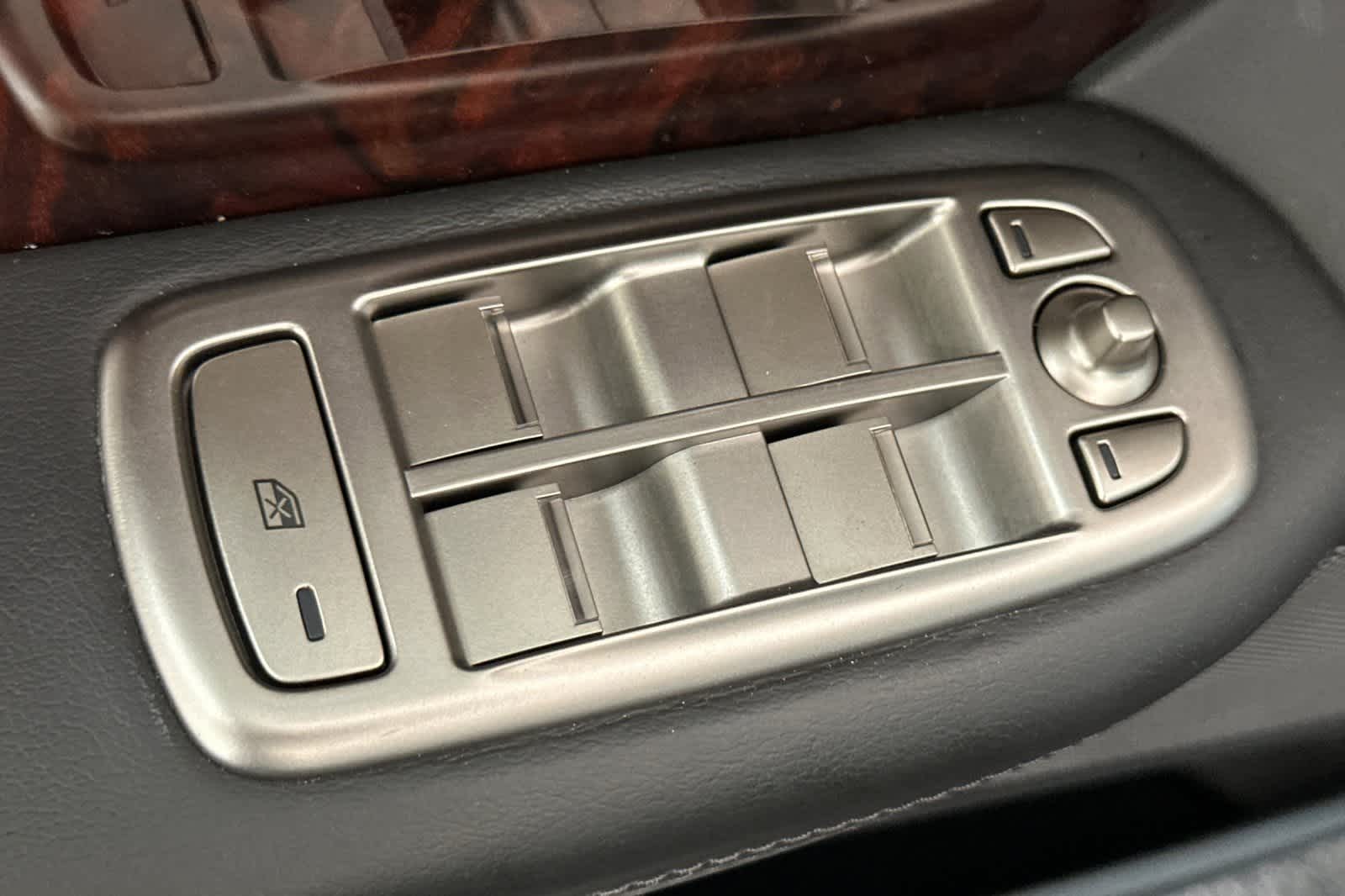 Thumbnail: 2011 Jaguar XF - 13