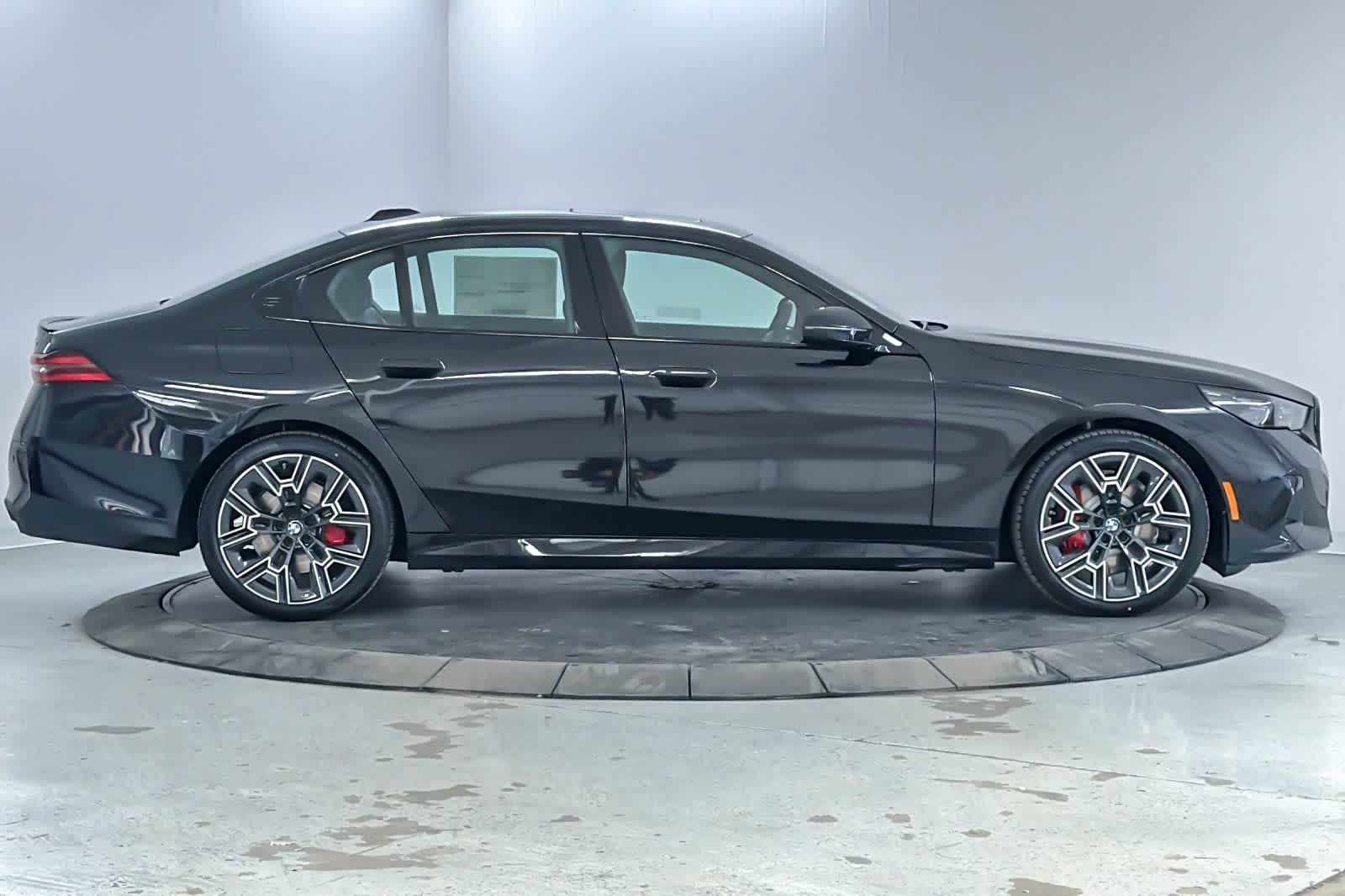 Thumbnail: 2027 BMW 5 Series - 8