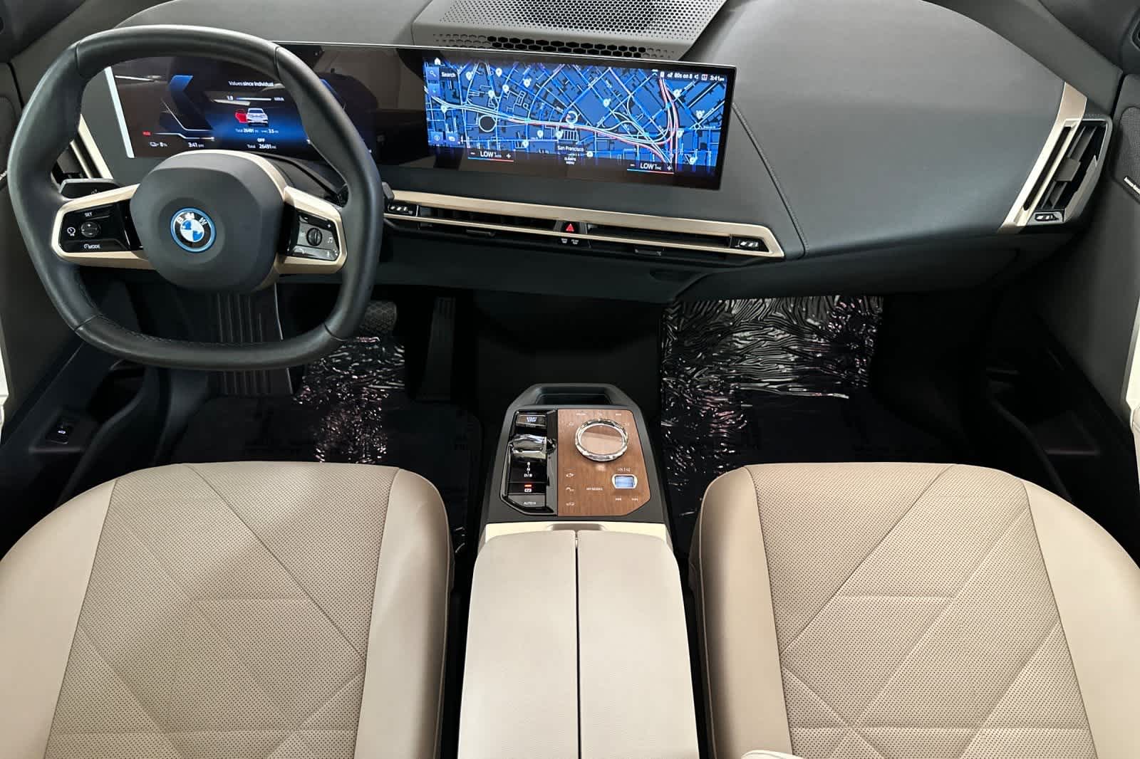 Thumbnail: 2022 BMW iX - 3