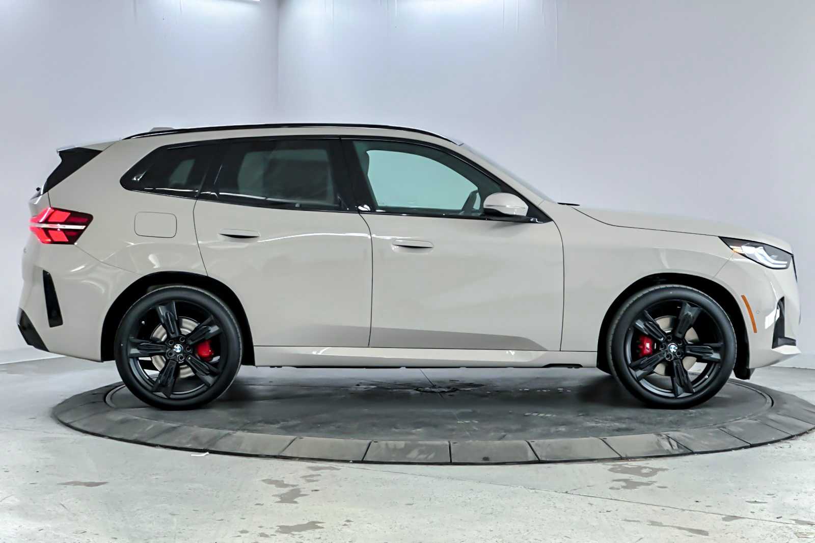 Thumbnail: 2026 BMW X3 - 8