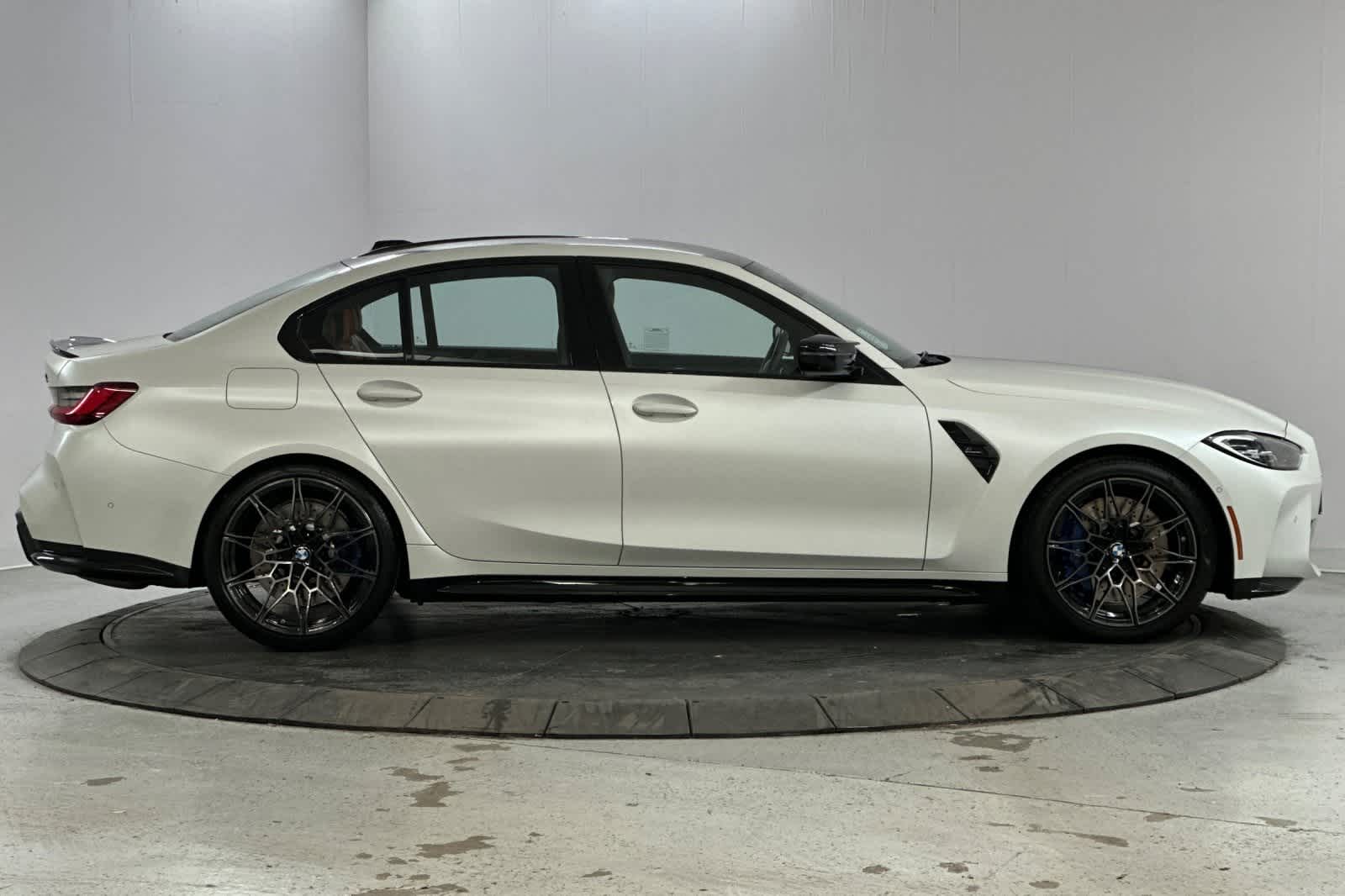 Thumbnail: 2023 BMW M3 - 8