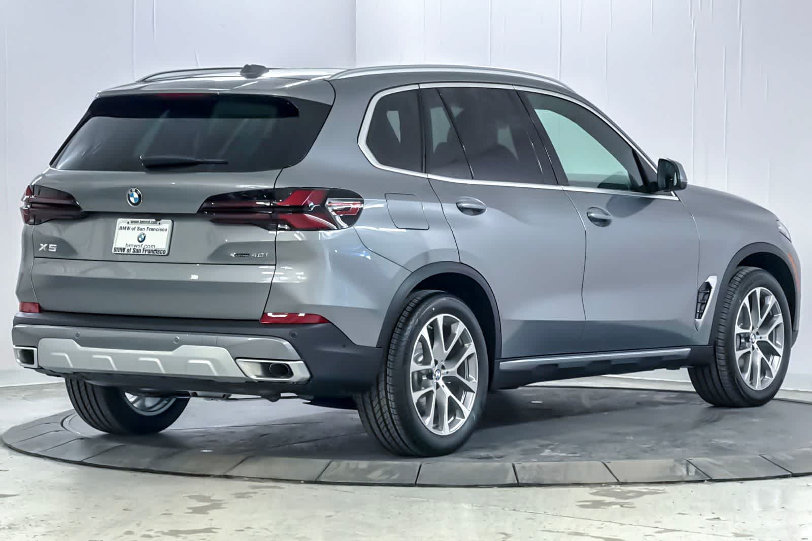 Thumbnail: 2026 BMW X5 - 2