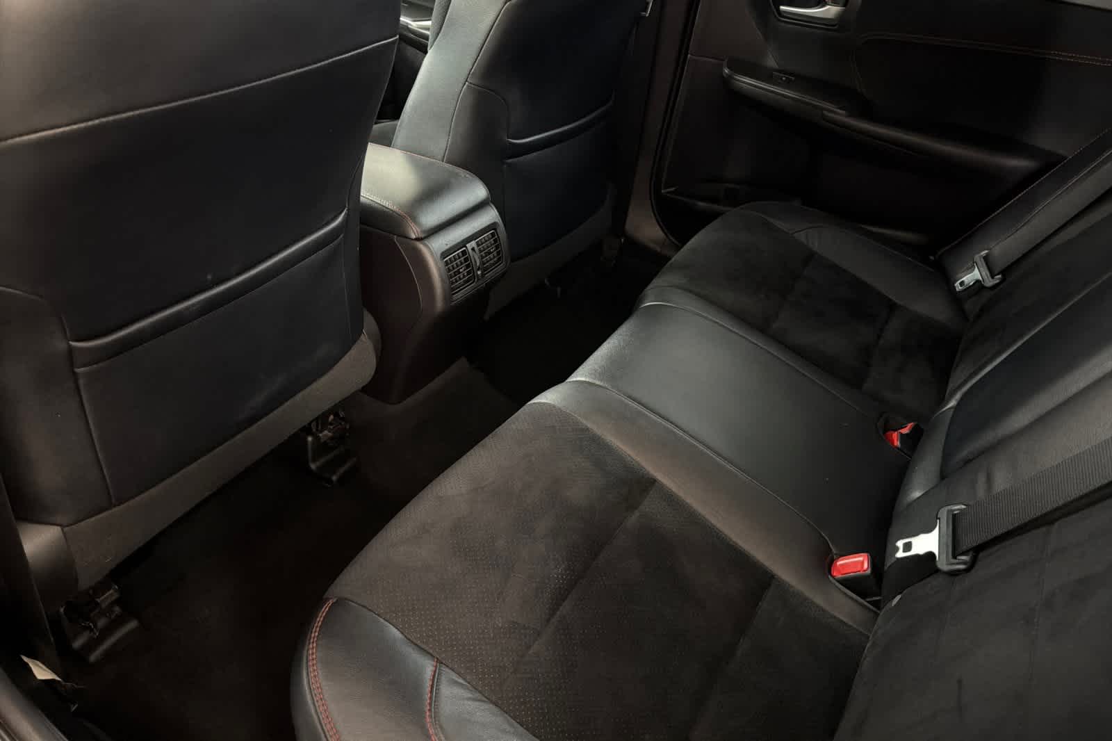 Thumbnail: 2016 Toyota Camry - 4