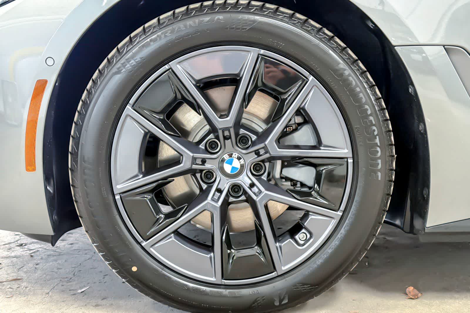 Thumbnail: 2026 BMW i4 - 24