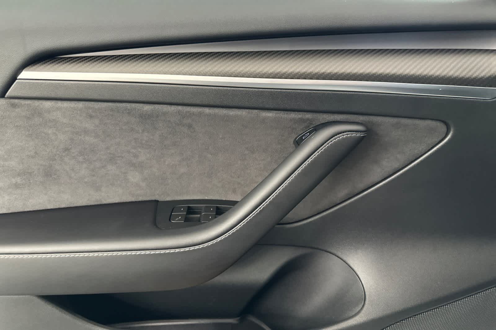 Thumbnail: 2023 Tesla Model 3 - 12