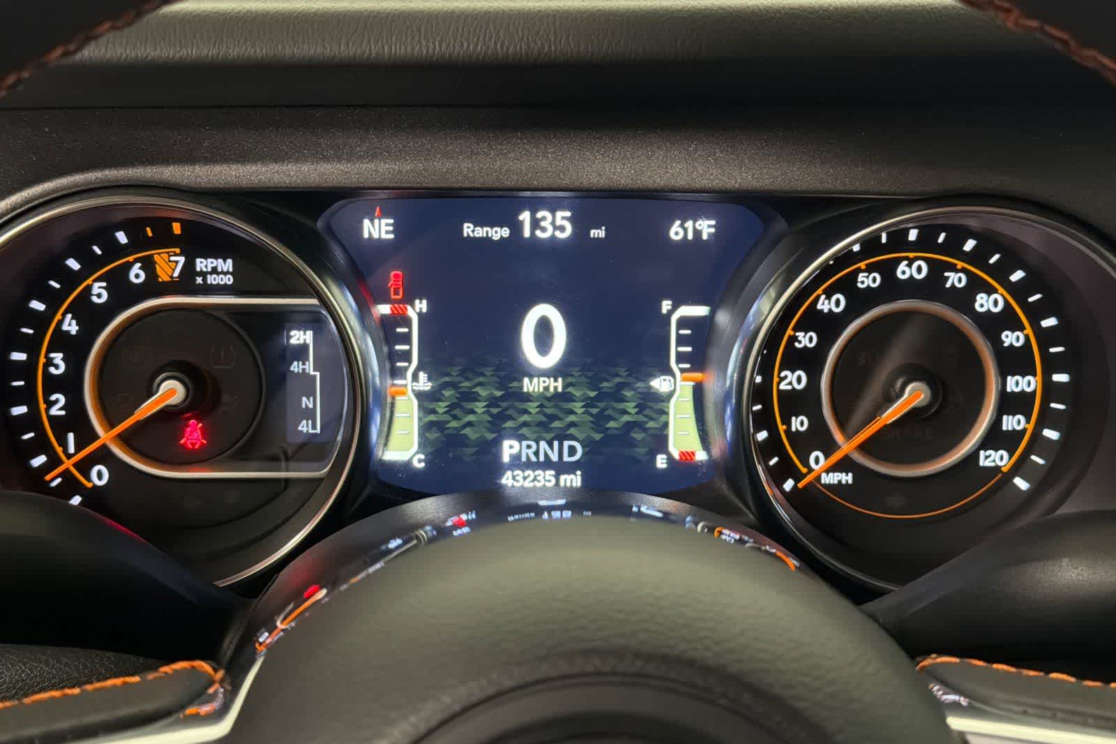 Thumbnail: 2023 Jeep Gladiator - 24