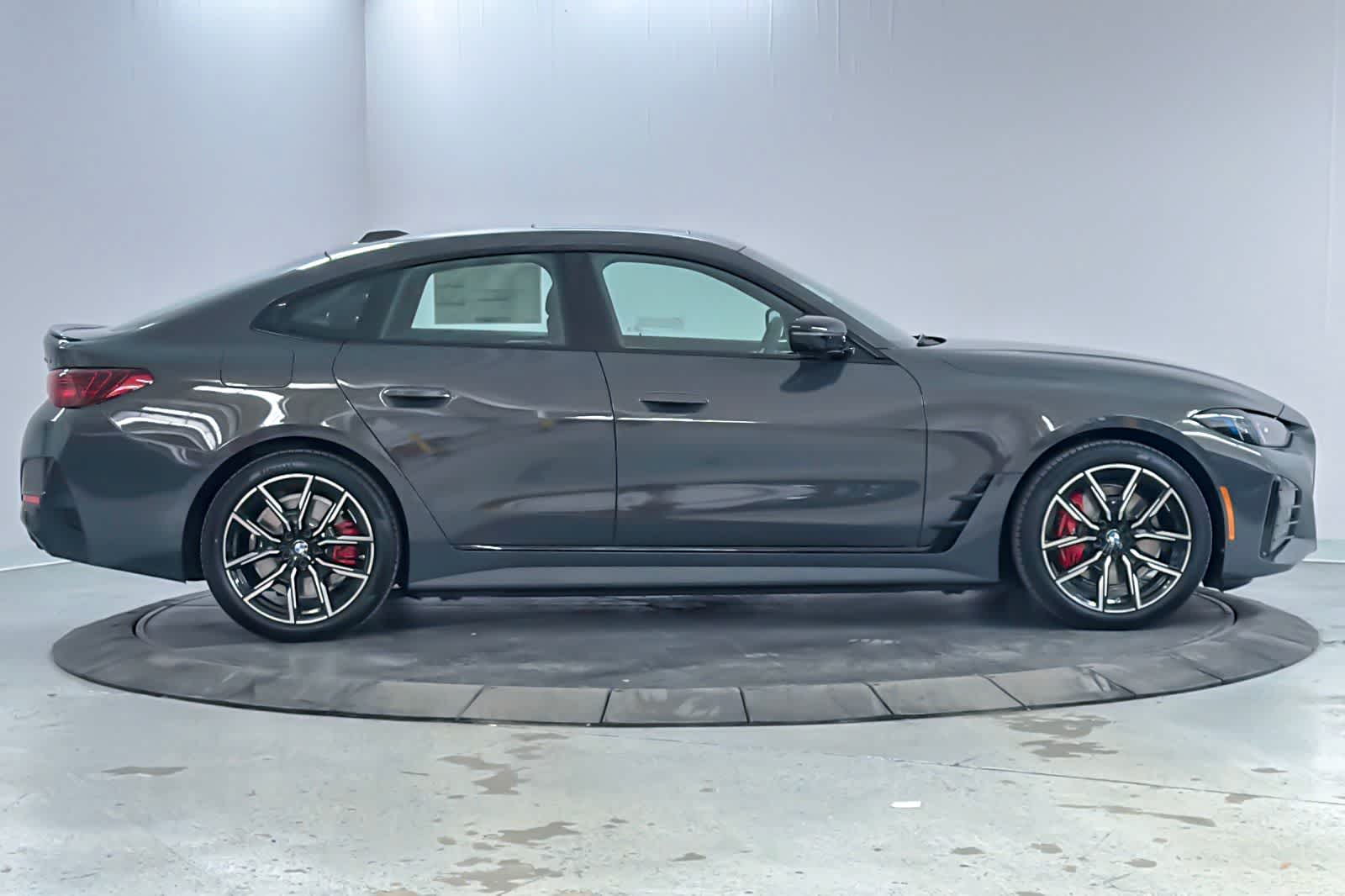 Thumbnail: 2026 BMW i4 - 8