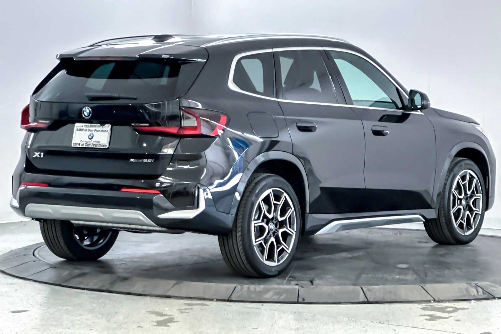 Thumbnail: 2026 BMW X1 - 2