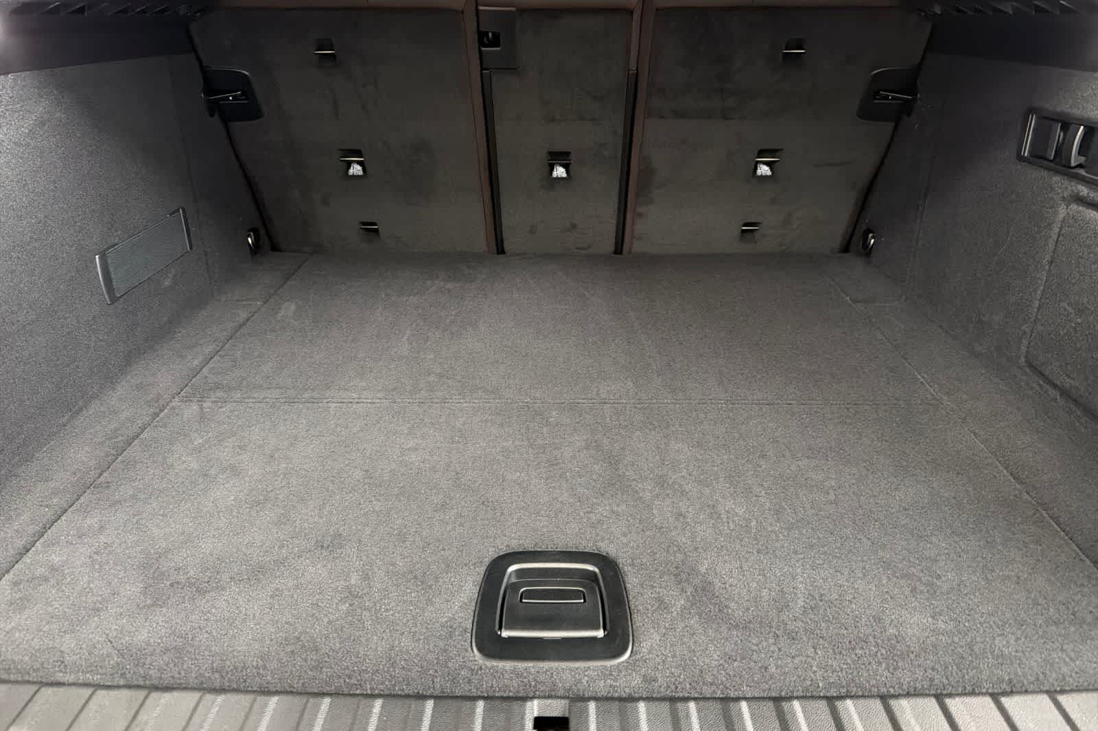 Thumbnail: 2026 BMW iX - 15