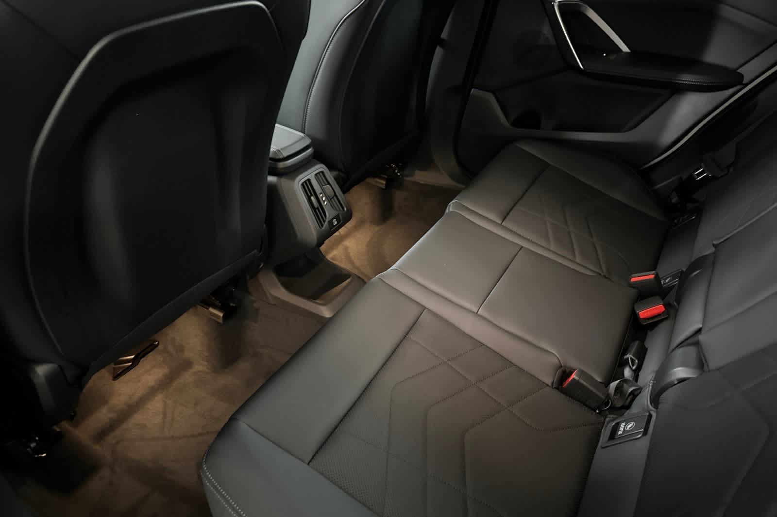 Thumbnail: 2026 BMW X1 - 4