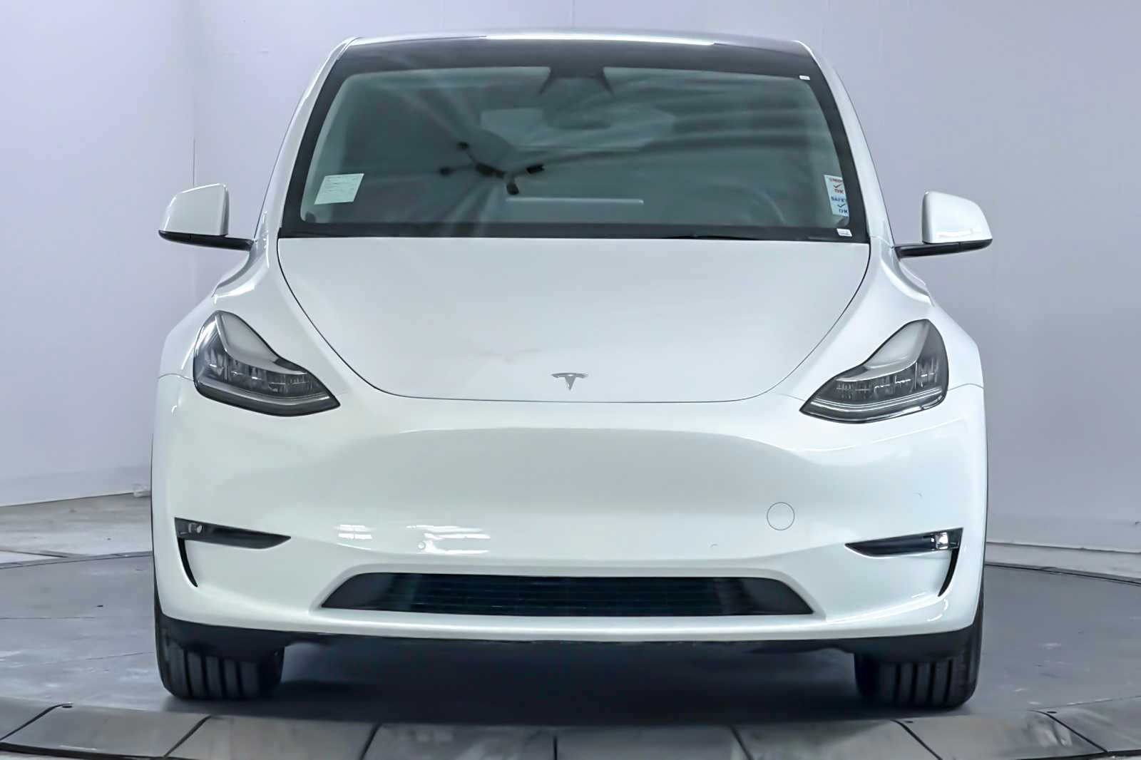 Thumbnail: 2022 Tesla Model Y - 10