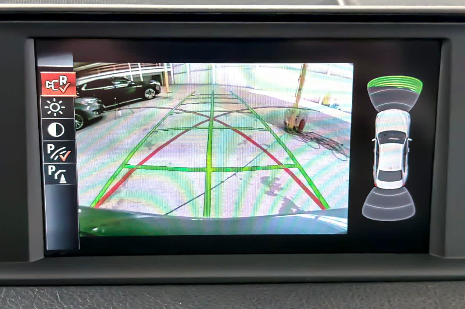 Thumbnail: 2016 BMW 3 Series - 18