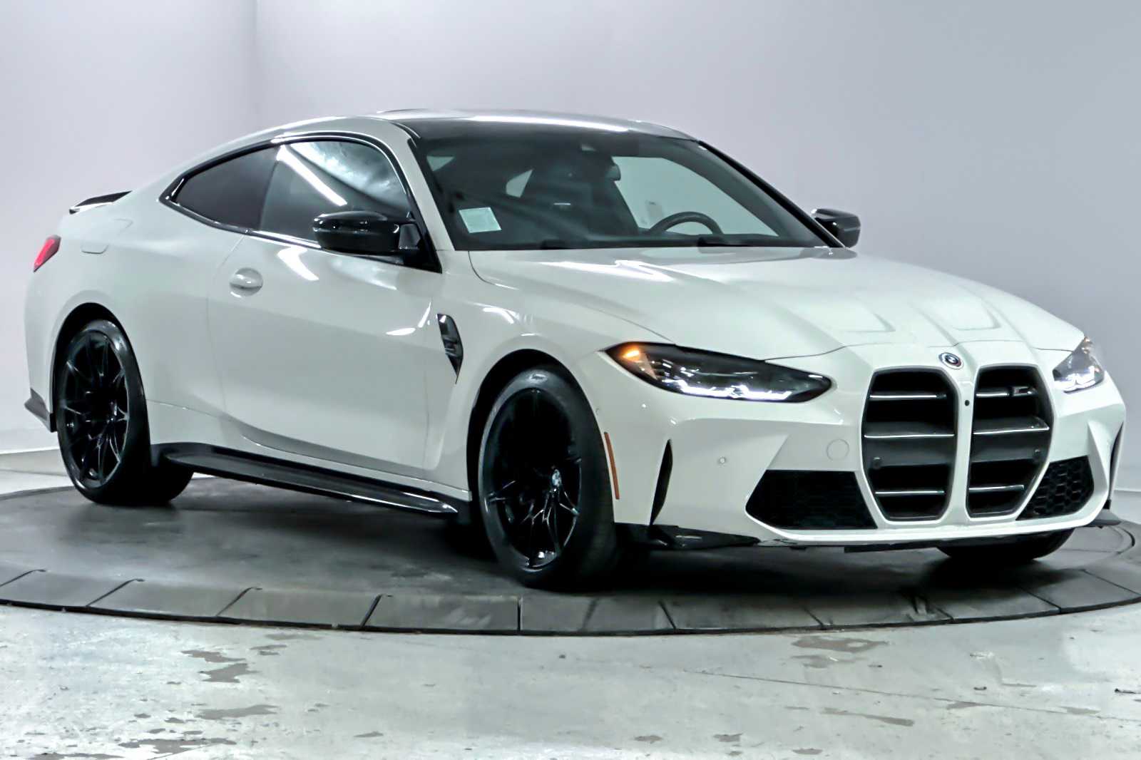 Thumbnail: 2024 BMW M4 - 9
